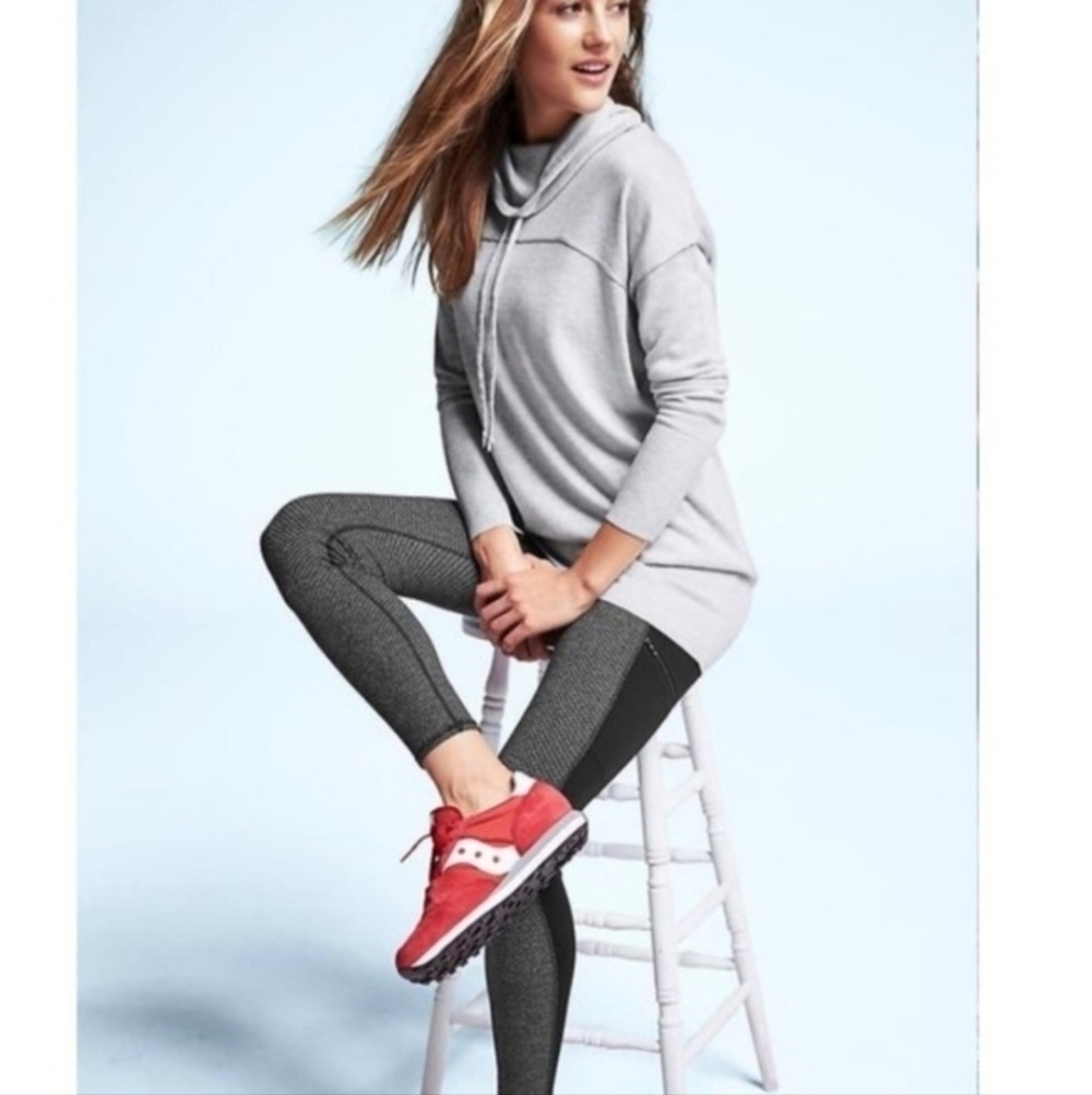 Athleta Criss Cross Drifter Tight Leggings Gray Herringbone Activewear Womens XS